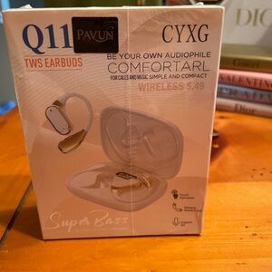 Wireless Earbuds NIB